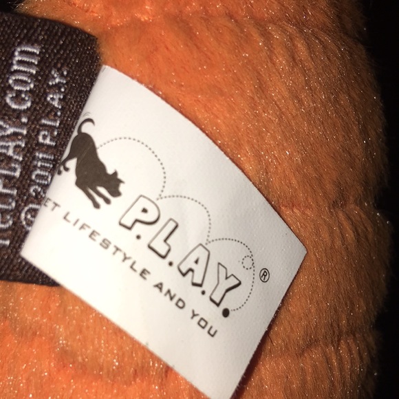 Pet Play Plush Carrot Squeaky Dog Toy - Picture 2 of 2